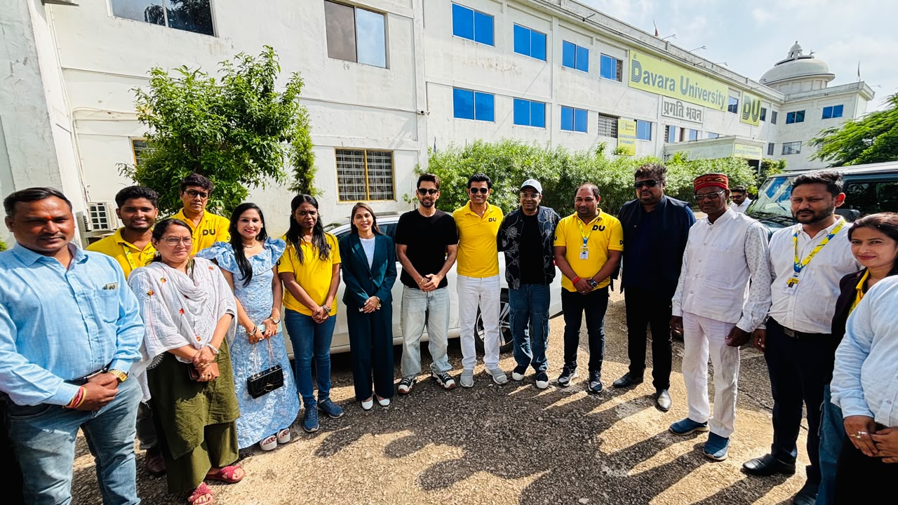 A Star-Studded Day at Shri Davara University – Himansh Kohli’s Visit